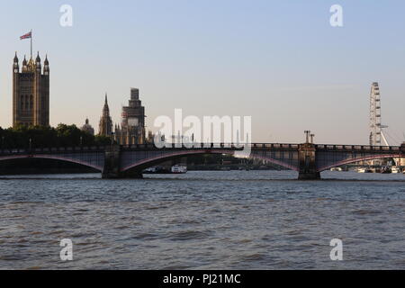 La Tamise à Londres Banque D'Images