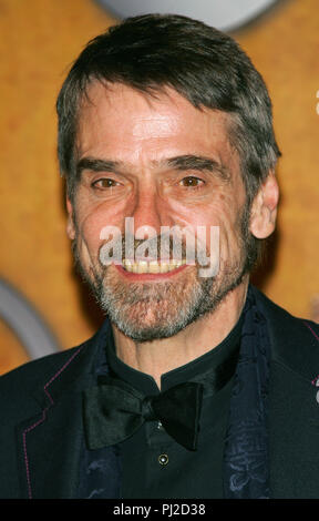 Los Angeles, USA, dimanche. 28 janvier, 2007. L'acteur anglais Jeremy Irons sourit à la 13ème Screen Actors Guild Awards au Shrine Auditorium à Los Angeles, USA, dimanche, 28 janvier 2007. Credit : Hubert Boesl | worldwide/dpa/Alamy Live News Banque D'Images