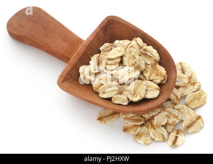 L'avoine entière en écope isolated over white background Banque D'Images