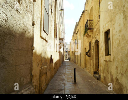 Ruelle vide à Rabat, Malte Banque D'Images