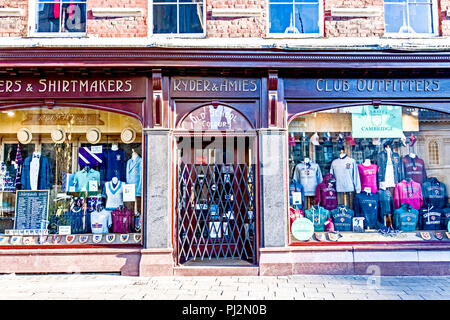 Cambridge (Angleterre, Grande-Bretagne) : Boutique pour le collège outfit Banque D'Images
