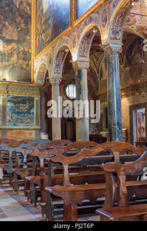 Intérieur de l'église San Pietro, Pérouse, Ombrie, Italie Banque D'Images