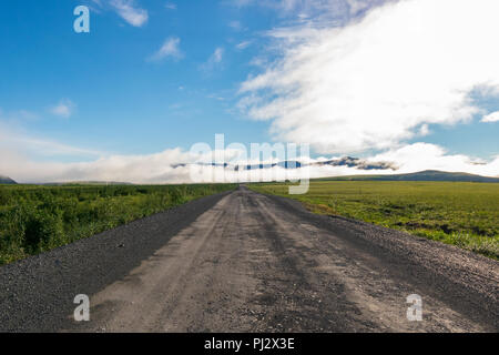 La route Dempster, au nord du cercle arctique, Yukon, Canada Banque D'Images