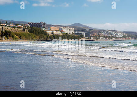 Plage et la mer à Playa del Ingles, Gran Canaria, îles canaries, vue de la mer, hôtels, plage, selective focus Banque D'Images