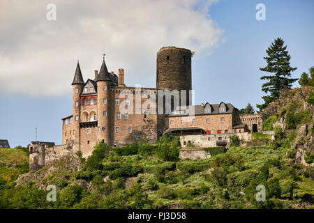 Katz (Château Burg Katz) au-dessus de la ville de Saint Goarshausen en Rhénanie-Palatinat. Banque D'Images