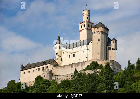 12ème siècle Marksburg château médiéval au-dessus de la ville Wuppertal en Rhénanie-Palatinat, Allemagne. Banque D'Images