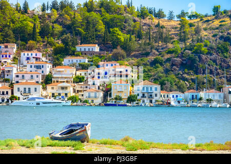 Célèbre île de Poros, Péloponnèse, Grèce. Banque D'Images