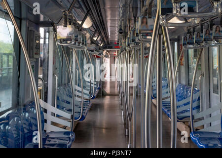 Métro Métro de Shanghai de l'intérieur de la cabine Banque D'Images