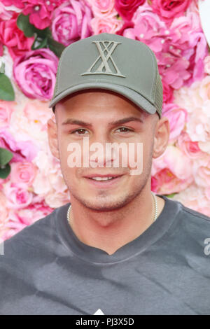 Late Night Shopping au Designer Outlet Soltau comprend : Pietro Lombardi Où : Soltau, Allemagne Quand : 03 août 2018 Credit : Becher/WENN.com Banque D'Images