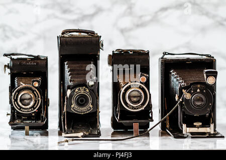 Istanbul , TURQUIE - le 28 août 2018 : Antique Kodak, Azur, Gauthier Calmbach, Dresde foldings Banque D'Images