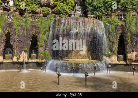 Fontana dell'Ovato, Fontaine ovale, Villa d'Este, Tivoli, lazio, Italie Banque D'Images