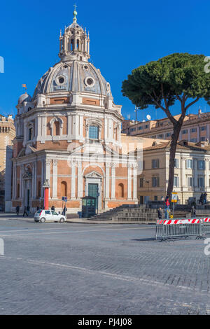 Église de Santa Maria di Loreto, du forum de Trajan, Rome, Latium, Italie Banque D'Images