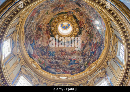 Église de Sant'Agnese in Agone intérieur, Rome, Latium, Italie Banque D'Images