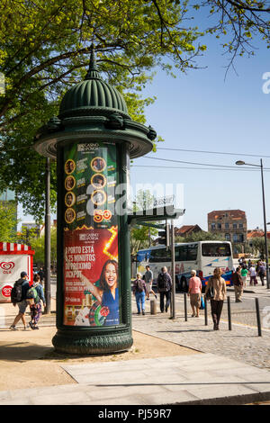 Portugal, Porto, Rua Augusto Rosa, Praha de Batalha, la place Batalha, affiches publicitaires Banque D'Images