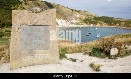 Le site du patrimoine mondial de l'UNESCO sur la crique de Lulworth Cove, Dorset, England, UK Banque D'Images