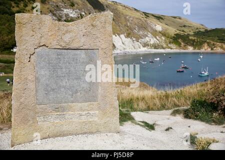 Le site du patrimoine mondial de l'UNESCO sur la crique de Lulworth Cove, Dorset, England, UK Banque D'Images