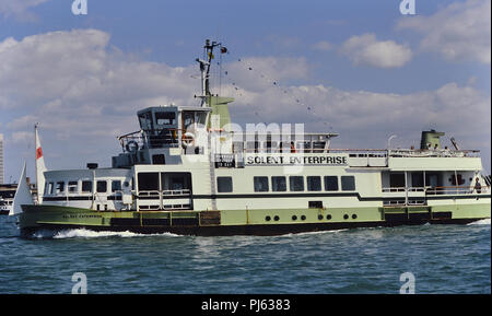 Le Solent Enterprise, Gosport Ferry, Hampshire, England, UK. Circa 1980 Banque D'Images