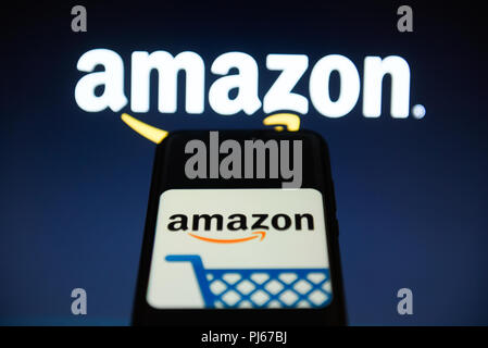 Cracovie, Pologne. 16Th Jun 2018. Amazon logo est vu sur un téléphone mobile. Amazon a atteint 1 000 milliards de capitaux. Credit : Omar Marques/SOPA Images/ZUMA/Alamy Fil Live News Banque D'Images