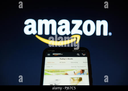 Cracovie, Pologne. 16Th Jun 2018. Amazon logo est vu sur un téléphone mobile. Amazon a atteint 1 000 milliards de capitaux. Credit : Omar Marques/SOPA Images/ZUMA/Alamy Fil Live News Banque D'Images