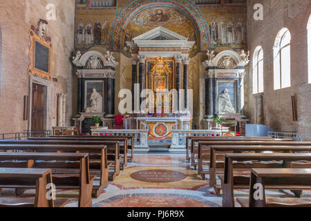 Le Baptistère du Latran, l'intérieur ROME, lazio, Italie Banque D'Images