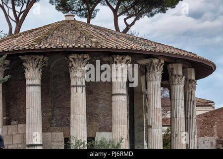 Temple d'Hercule Victor, Hercules Olivarius, Piazza Bocca della Verita, Forum Boarium (2e siècle), Rome, Latium, Italie Banque D'Images