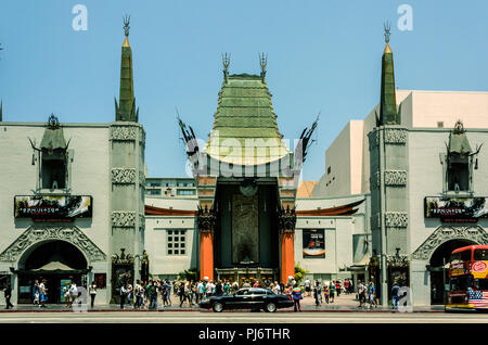 Los Angeles, USA - 27 mai. 2009 : par le Grauman's Chinese Theatre à Hollywood. Banque D'Images