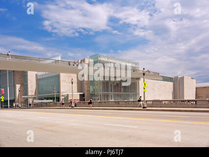 CHICAGO, ILLINOIS - 04 juin 2010 : l'aile moderne (Art Institute of Chicago) bâtiment conçu par l'architecte Renzo Piano sur 04 juin 2010 à Chicago, Banque D'Images