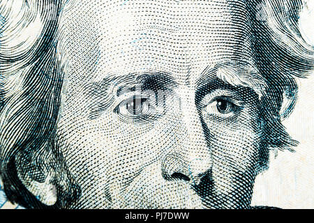 Voir Portrait d'Andrew Jackson sur l'un de vingt dollars. Arrière-plan de l'argent. 20 dollar bill avec Andrew Jackson yeux macro shot. M Banque D'Images