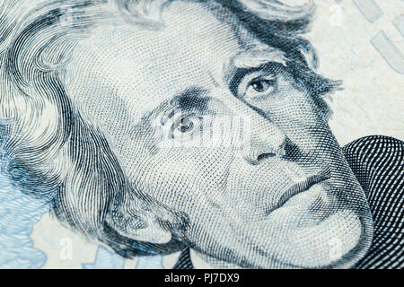 Voir Portrait d'Andrew Jackson sur l'un de vingt dollars. Arrière-plan de l'argent. 20 dollar bill avec Andrew Jackson yeux macro shot. M Banque D'Images