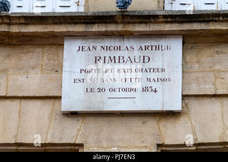 Une plaque murale de la naissance du poète. Jean Rimbaud à Charleville-mézières dans les Ardennes du nord de la France Banque D'Images