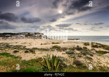 Plage de Monte Clérigo. Parc Naturel du Sud-Ouest Alentejano et Costa Vicentina. Algarve, Portugal Banque D'Images