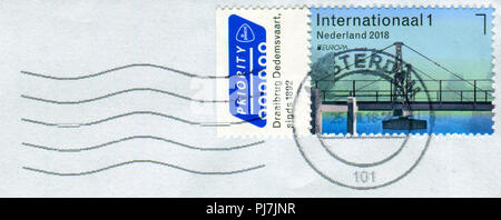 GOMEL, BÉLARUS, 14 août 2018, de timbres en Pays-Bas montre image de l'Draibrug Dedemsvaart, depuis 1982, vers 2018. Banque D'Images