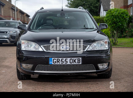 2005 Mk3 Ford Mondeo Titanium X break dans Black Panther Banque D'Images