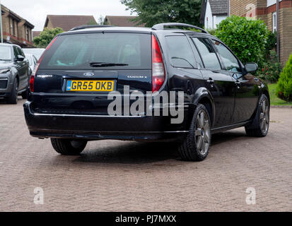 2005 Mk3 Ford Mondeo Titanium X break dans Black Panther Banque D'Images