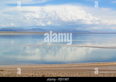 L'Khyargas Nuur, un lac d'eau salée dans le district, la Mongolie. Khyargas Banque D'Images