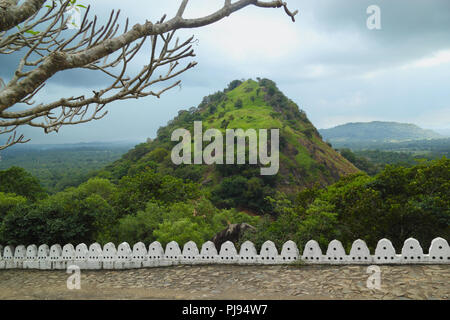 Vue depuis le Temple Dambulla au Sri Lanka Banque D'Images