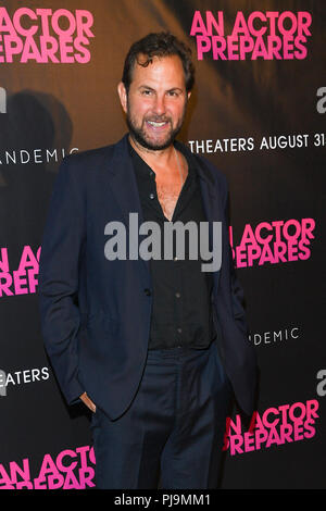 NEW YORK, NY - 29 août : Steve Clark assiste à "l'acteur" Screeningat Metrograph de New York le 29 août 2018 dans la ville de New York. Banque D'Images