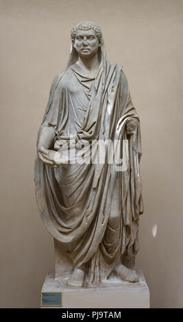 Rome. L'Italie. Portrait Statue de l'empereur romain Maxence, 4ème siècle A.D. Museo Archeologico Ostiense, Ostia Antica. Depuis le siège de l'ordre des t Banque D'Images