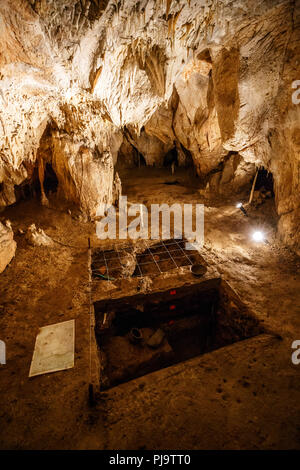 Intérieur de la grotte de Domica, Slovaquie, attraction touristique Banque D'Images