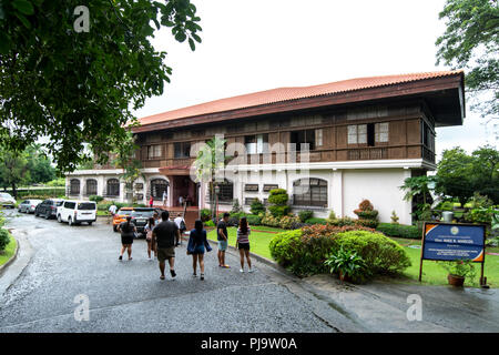 Ilocos Norte, Philippines : Aug 24, 2018 touristes de l'hôtel particulier de Marcos Banque D'Images