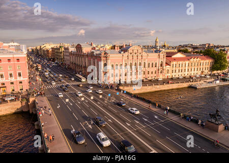 Saint-pétersbourg à partir de la toiture, Pont Anitchkov sur Nevsky Prospect et la Fontanka Banque D'Images