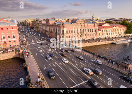 Saint-pétersbourg à partir de la toiture, Pont Anitchkov sur Nevsky Prospect et la Fontanka Banque D'Images