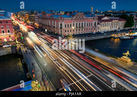 Saint-pétersbourg à partir de la toiture, Pont Anitchkov sur Nevsky Prospect et la Fontanka Banque D'Images