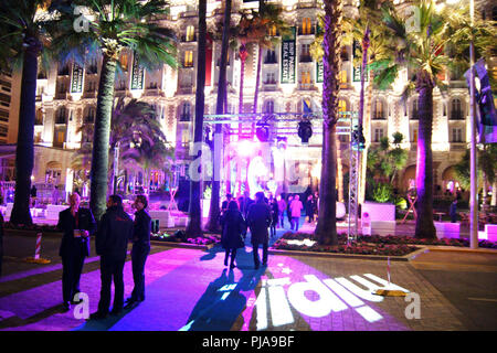 Cannes, France - 10 mars 2009 : MAPIC / MIPIM Marché international des biens de la vente au détail et de l'immobilier et de l'exposition du salon, Hotel Intercontinental, un événement de Reed MIDEM, Immobilien, Immobilier, Economie, finances, fin d'utilisation dans le monde entier | Banque D'Images