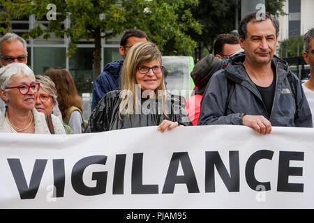 Lyon, France, septembre 6th, 2018 : Répondant à l'appel du groupe de vigilance 69 (Collectif de vigilance 69), membres de partis de gauche et associations dans garhered avant de la région Rhône-Alpes Auvergne AURA (Conseil Régional) des capacités en Confluence, Lyon (Centre-est de la France) pour protester contre l'ouverture, par Marion Marechal Le Pen, de l'ISSEP (Institut de sciences sociales, économiques et politiques), d''une école supérieure de la vie sociale, économique et la science politique, soupçonné d'offrir une éducation contrôlée politiquement. Crédit photo : Serge Mouraret/Alamy Live News Banque D'Images