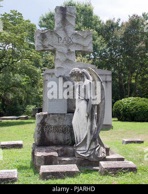 Angel tombe dans Hollywood Cemetery Richmond en Virginie Banque D'Images