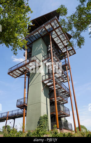 Watchtower, Parc des Oiseaux, Villars les Dombes, France Banque D'Images