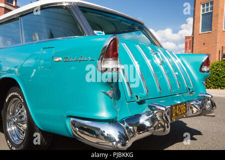 MATTHEWS, NC (USA) - 3 septembre 2018 : UN 1955 Chevy Nomad station wagon sur l'affichage à la 28e réunion annuelle de Matthews & Auto Moto Show. Banque D'Images