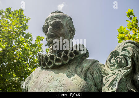 Badajoz, Espagne - Septembre le 3ème, 2018 : Pedro de Alvarado, conquistador espagnol de l'Amérique centrale. Sculpture réalisée par Estanislao Garcia Banque D'Images