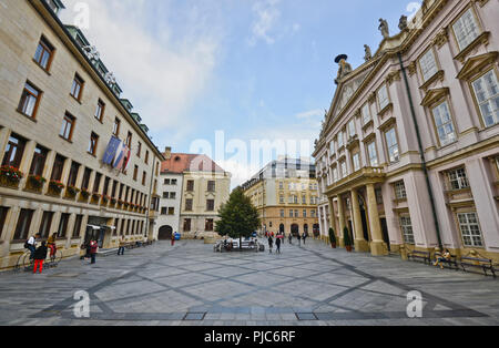 Primate's Square, Bratislava, Slovaquie Banque D'Images